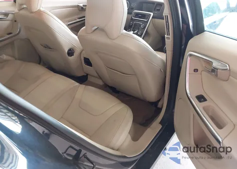 2013 Volvo S60 T5 z USA, uszkodzony, nr VIN YV1612FS3D2196502